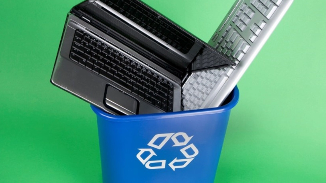How to Discard Old Laptops